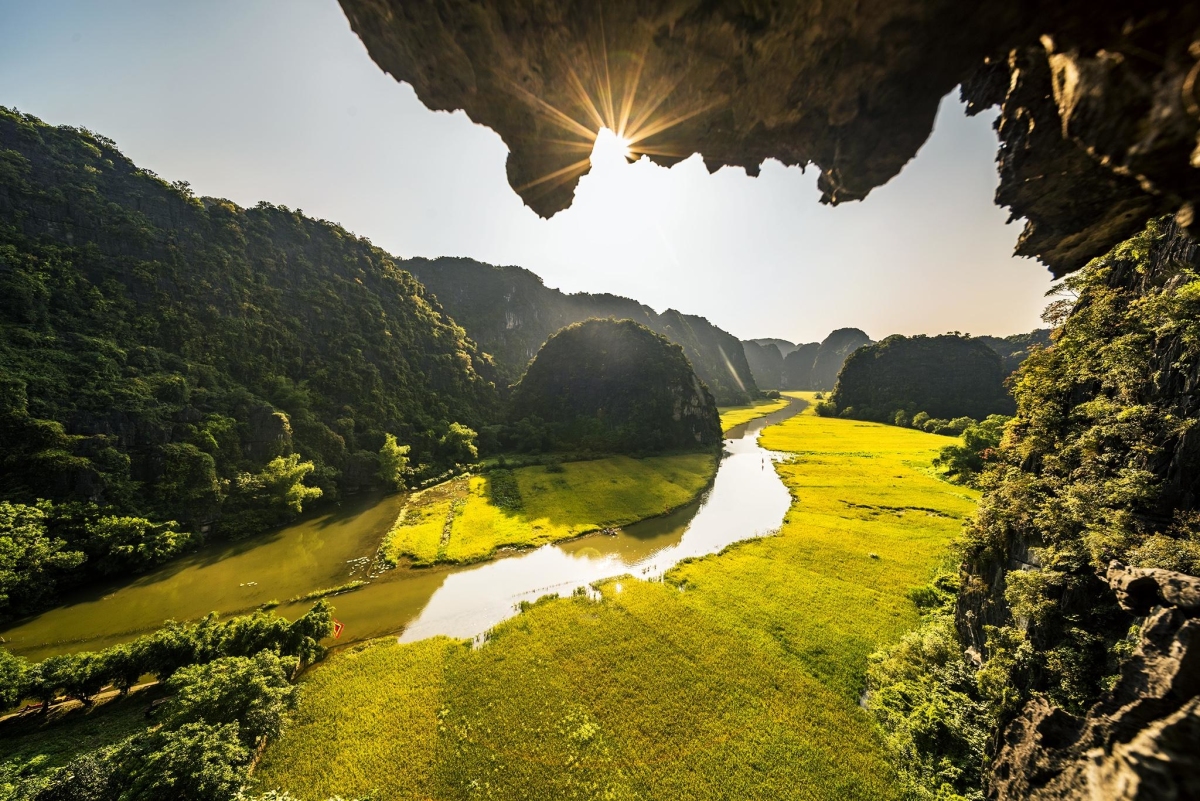 chia-se-kinh-nghiem-du-lich-ninh-binh-chi-tiet-va-tiet-kiem-nhat-2